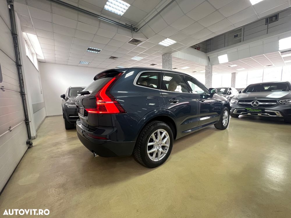 Volvo XC 60 T8 Twin Engine AWD Momentum Pro - 6