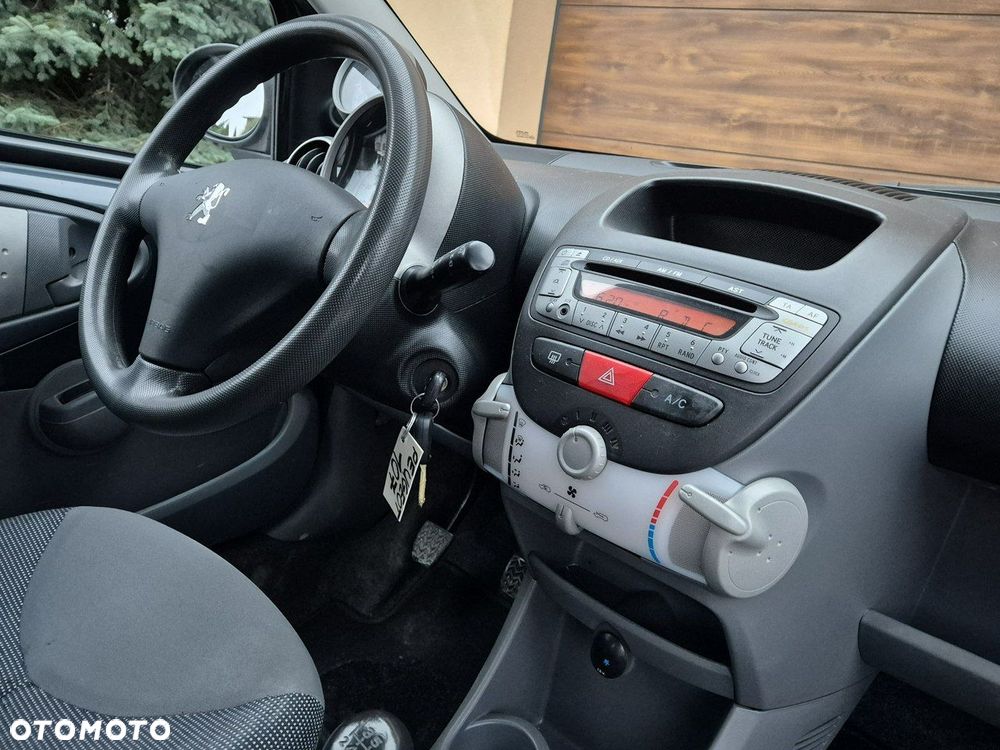Peugeot 107 - 11