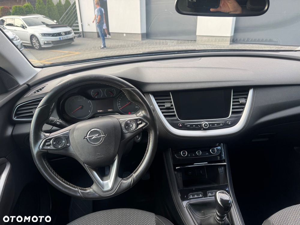 Opel Grandland X 1.2 T GPF Design Line S&S - 10