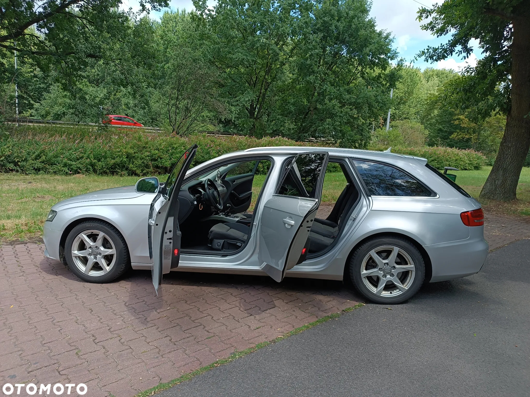 Audi A4 2.0 TDI - 11