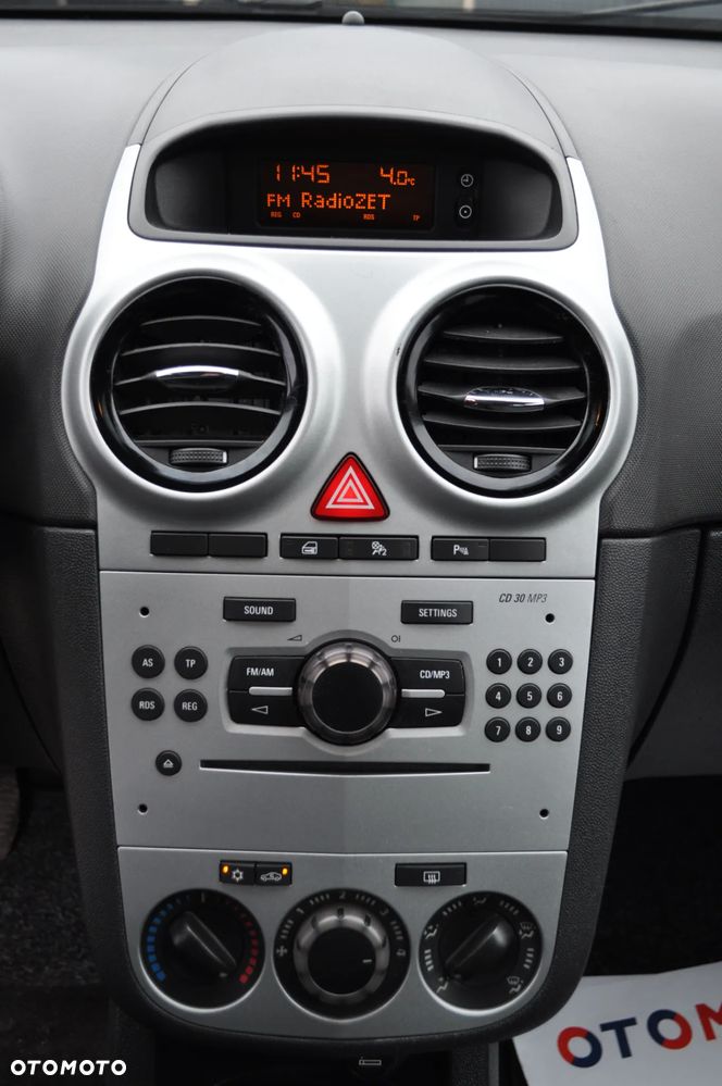 Opel Corsa 1.4 16V - 24