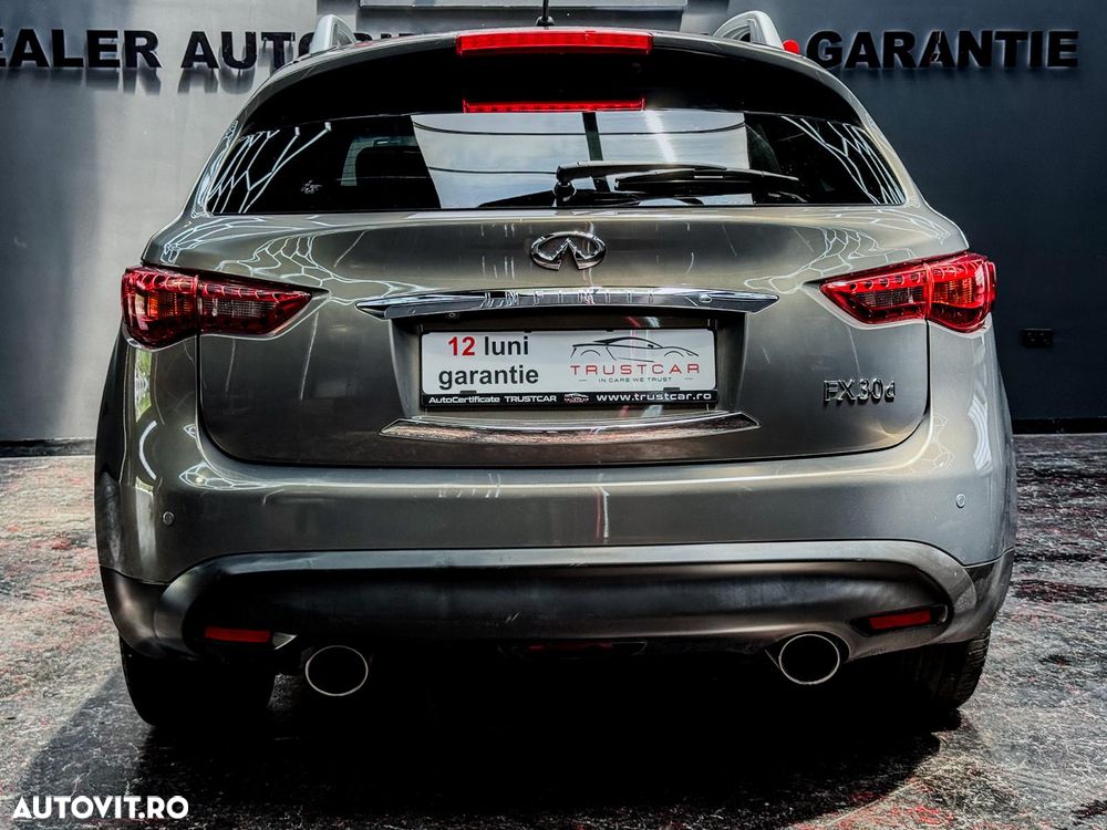 Infiniti FX 30 FX30d AWD Aut. S - 15
