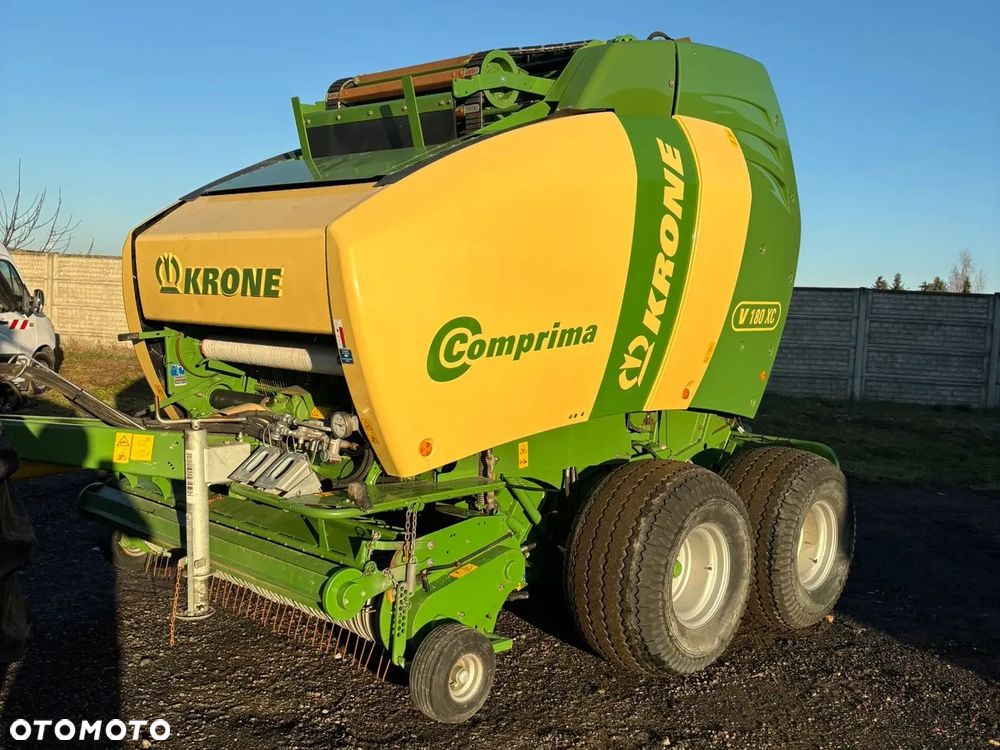 Krone Krone Comprima V 180 XC – Prasa rolująca zmiennokomorowa – Rotor / Noże – Bardzo bogate wyposażenie