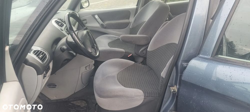 Citroën Xsara Picasso 1.6 Exclusive - 14