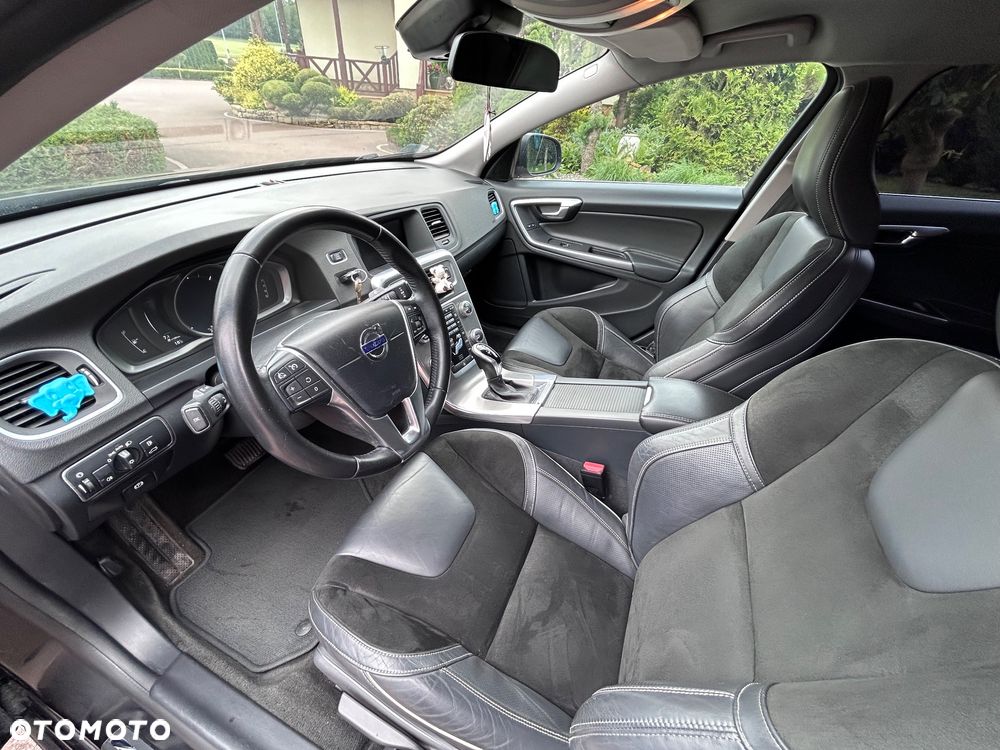 Volvo S60 D3 Drive-E Momentum - 12