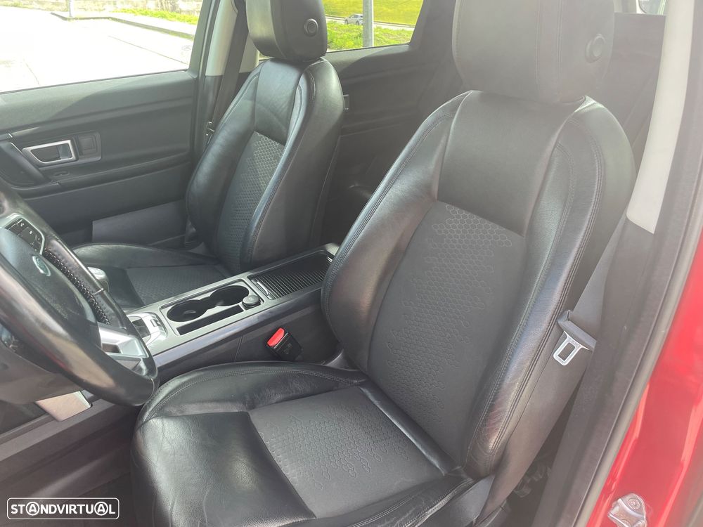 Land Rover Discovery Sport 2.0 eD4 HSE Luxury - 16