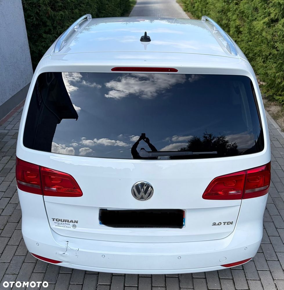 Volkswagen Touran - 10