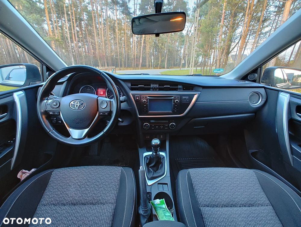 Toyota Auris 1.6 Prestige - 7