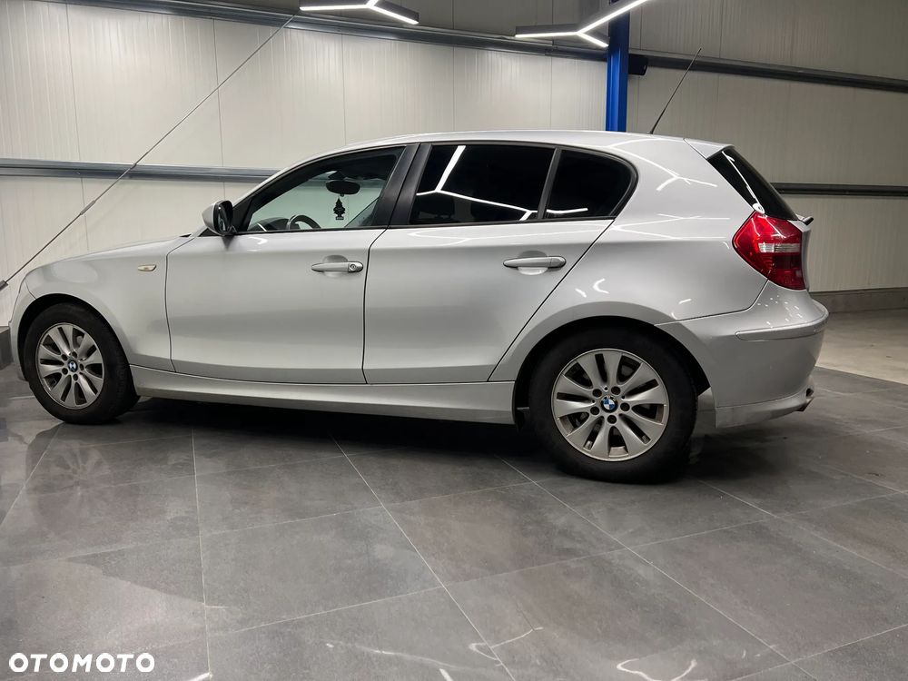 BMW Seria 1 118d - 5