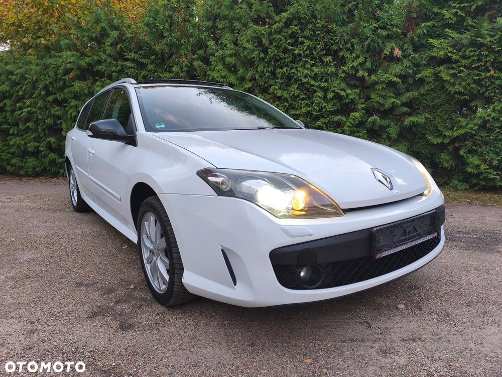 Renault Laguna 2010 photo 2