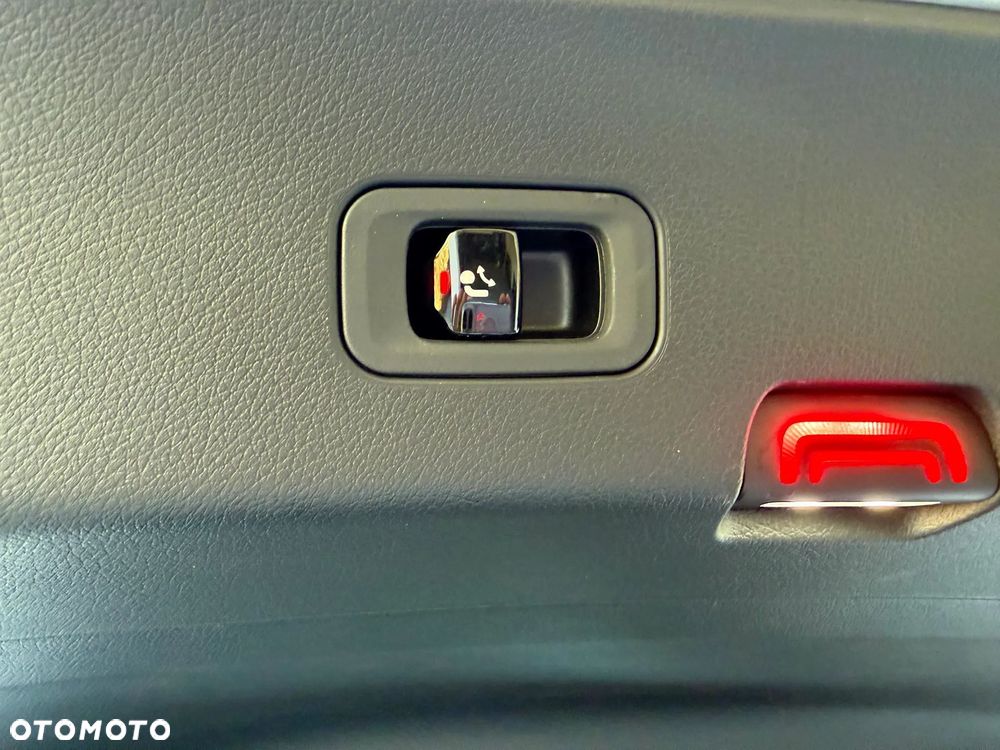 Mercedes-Benz GLC 220 d mHEV 4-Matic AMG Line - 31