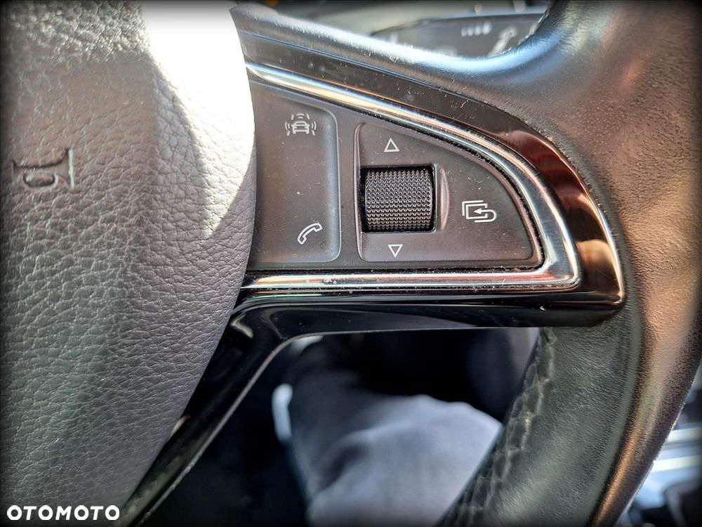 Skoda Superb 1.8 TSI Ambition DSG - 21