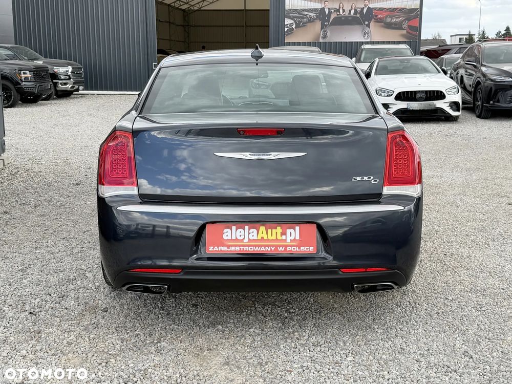 Chrysler 300C - 15