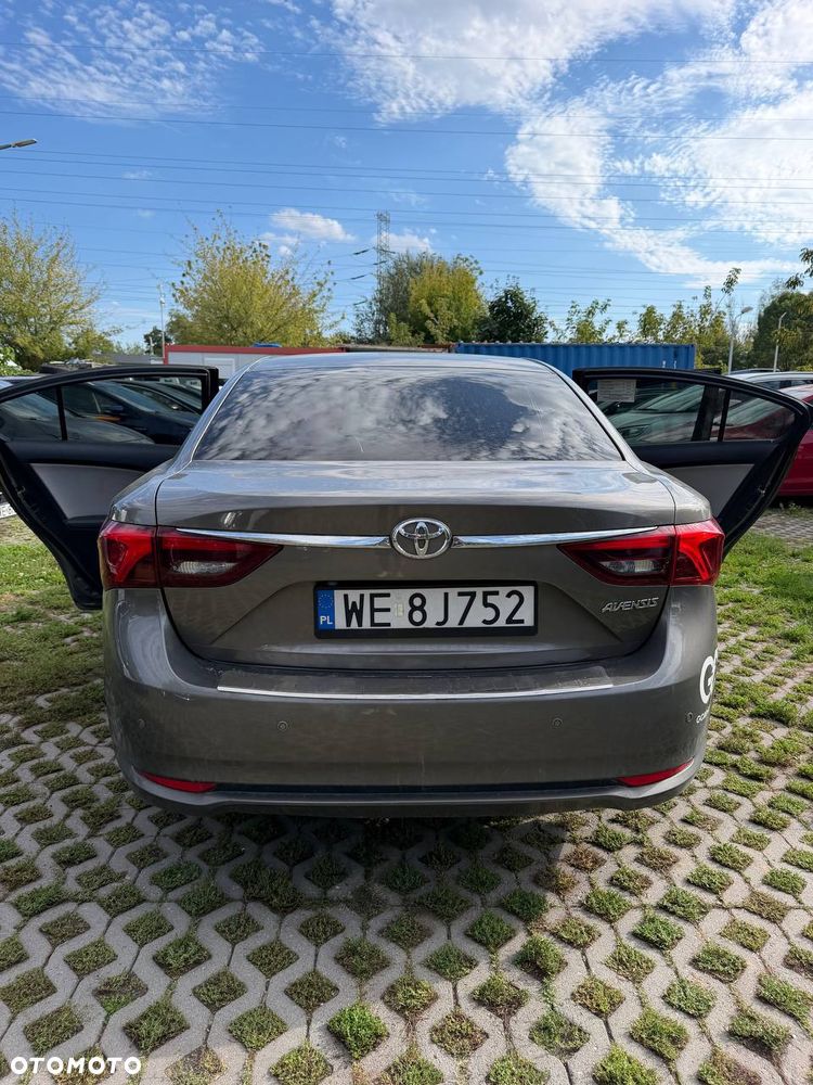 Toyota Avensis 1.8 Active MS - 6