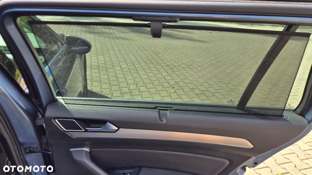 Volkswagen Passat Variant - 11