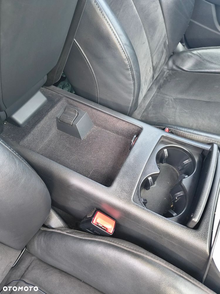 Audi A6 Avant 2.0 TDI DPF multitronic sport selection - 20