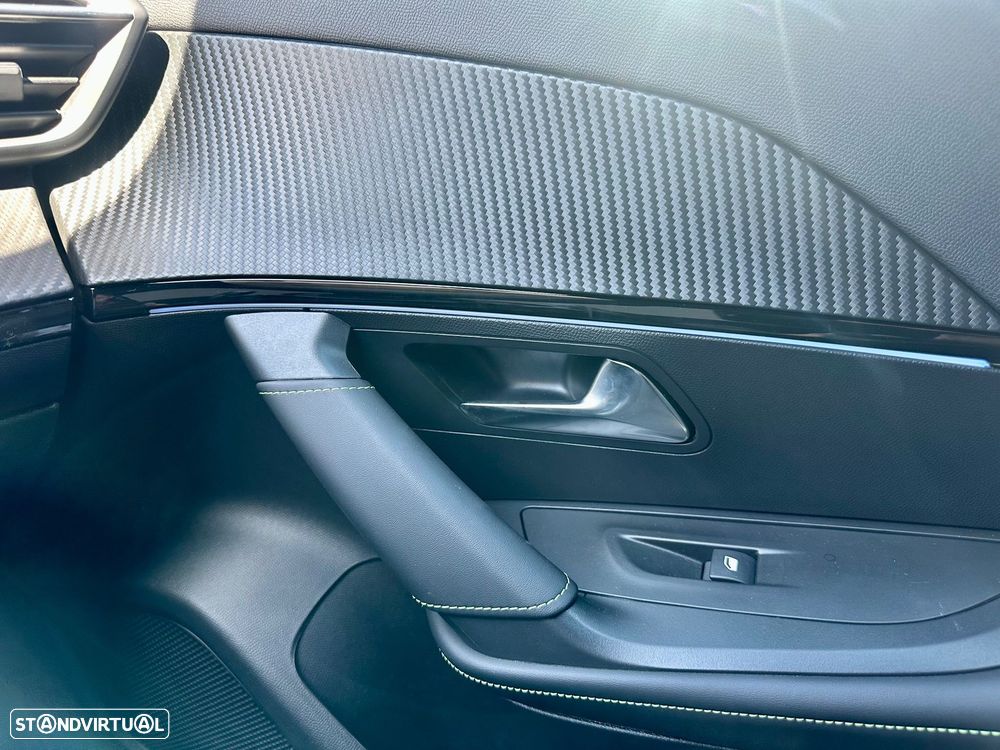 Peugeot e-2008 50 kWh GT Line - 21