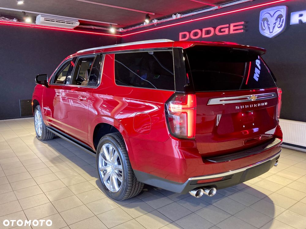 Chevrolet Suburban - 6