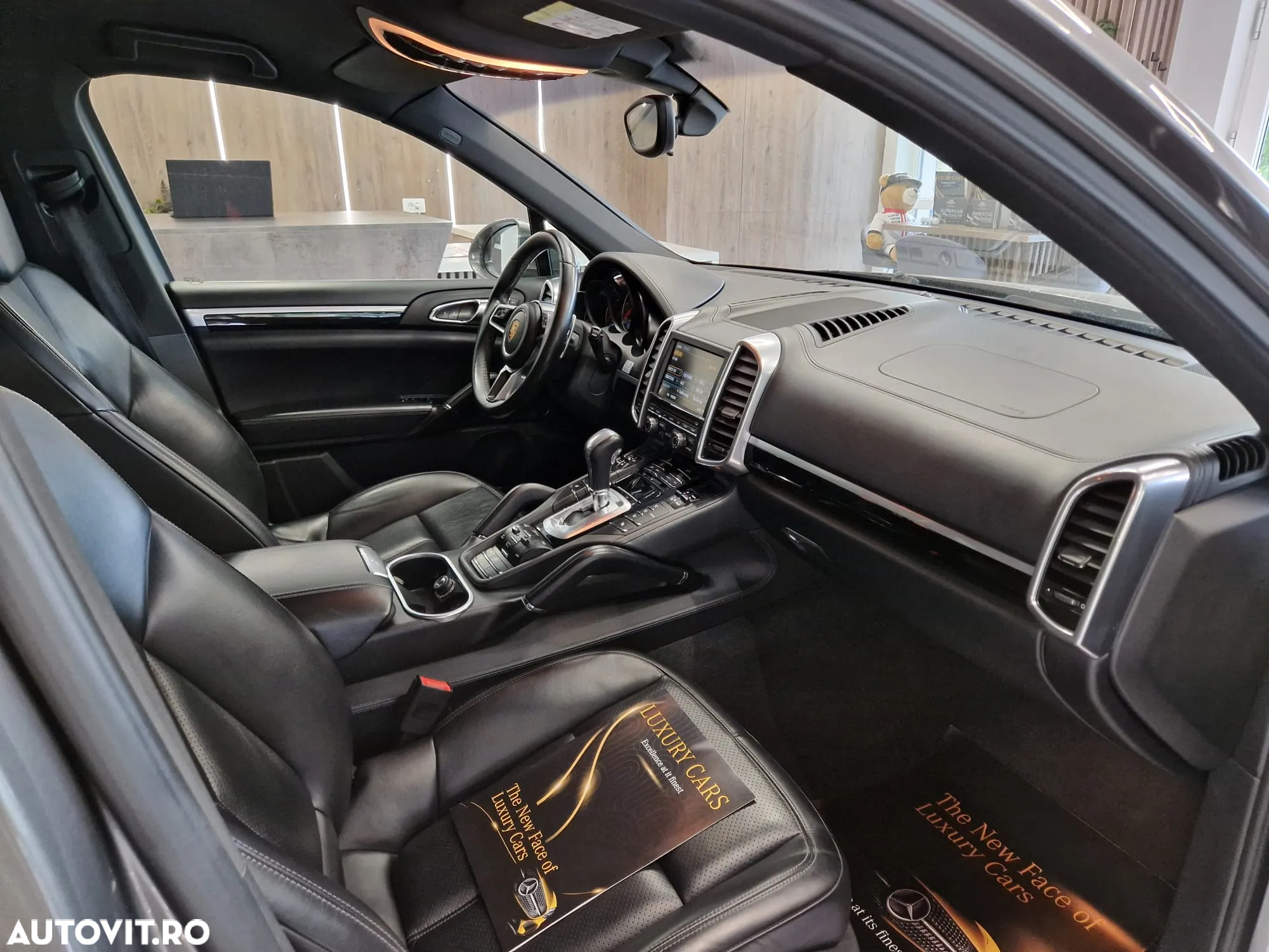 Porsche Cayenne 3.0 L - 21