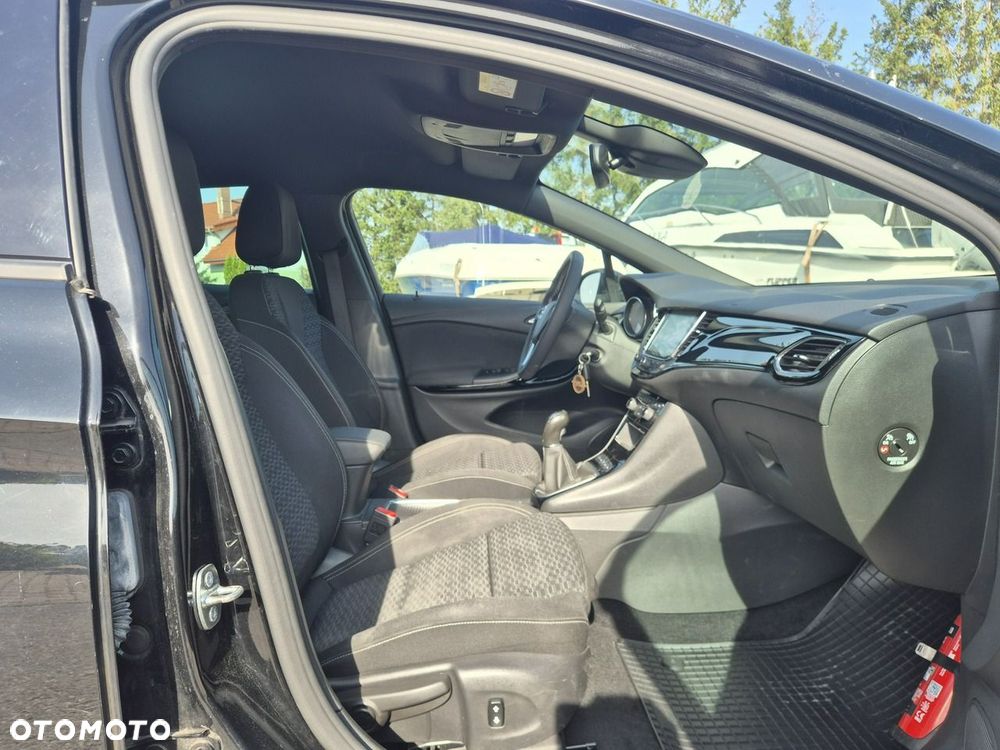 Opel Astra 1.4 T Dynamic S&S - 20