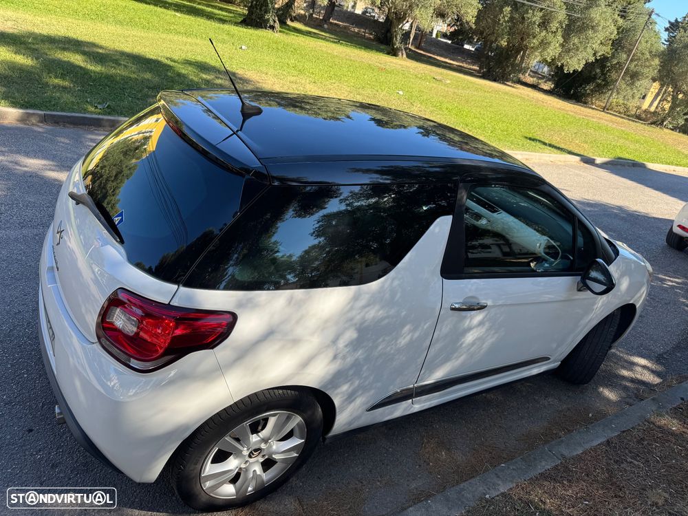 Citroën DS3 1.2 VTi So Chic - 4