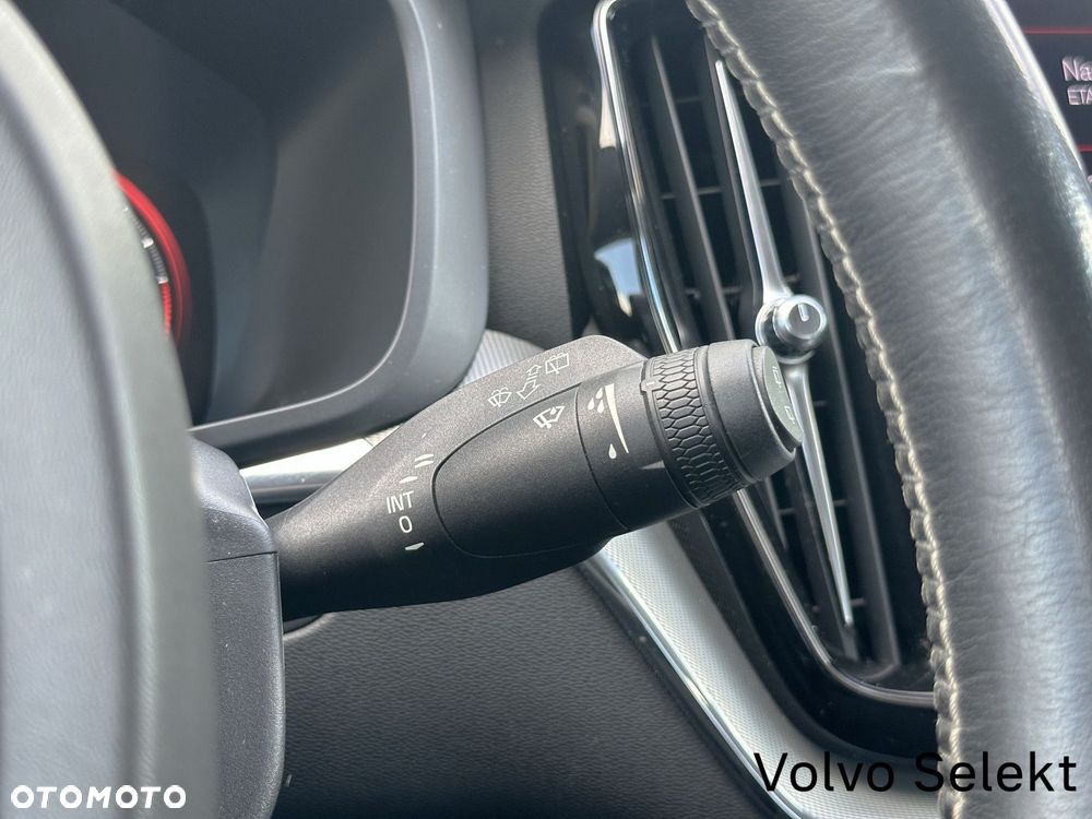 Volvo XC 60 - 25