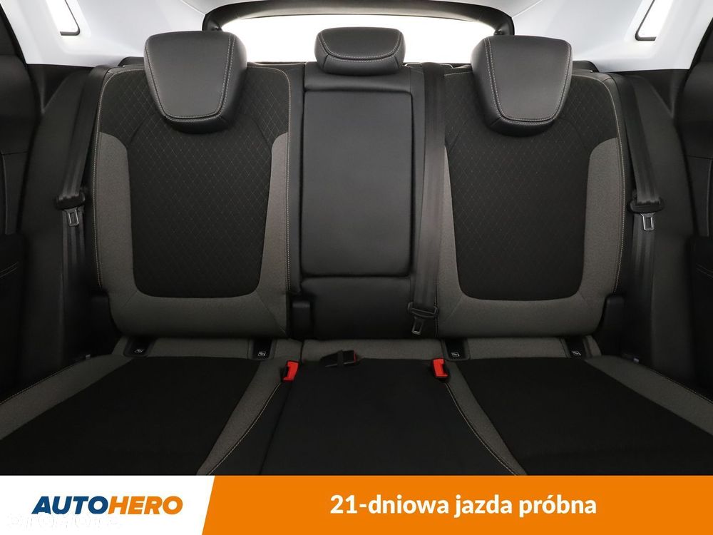 Opel Grandland X 1.2 T GPF Design Line S&S - 16