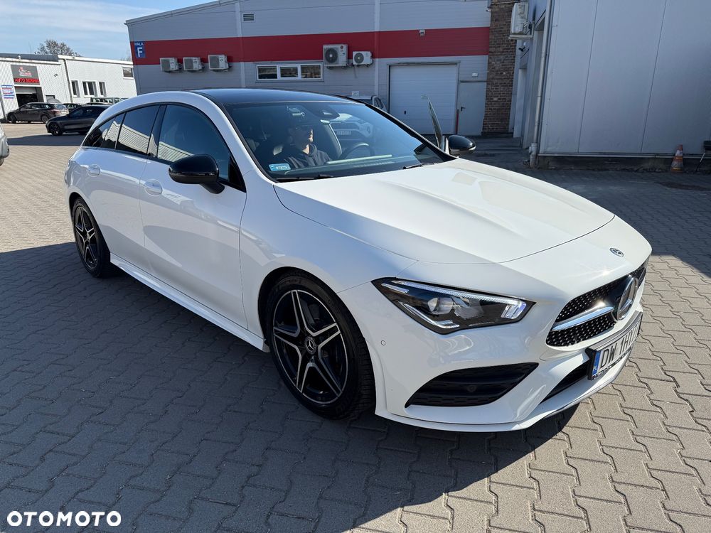 Mercedes-Benz CLA 200 AMG Line 7G-DCT - 1