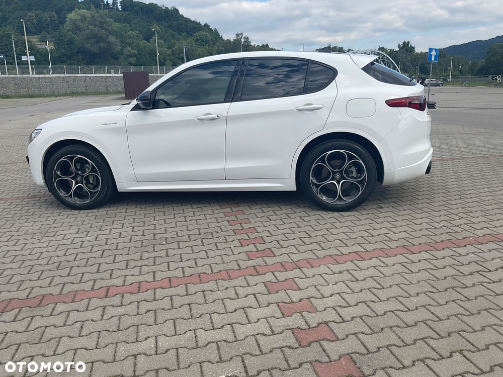 Alfa Romeo Stelvio 2.0 Turbo Veloce Q4 - 4