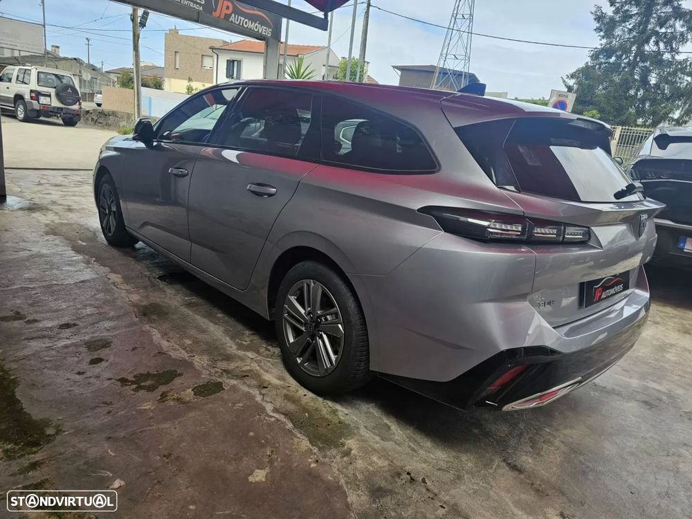 Peugeot 308 SW 1.2 PureTech Allure Pack EAT8 — fotografia 5
