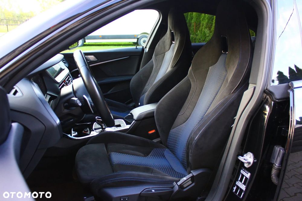 BMW Seria 2 218d M Sport sport - 27