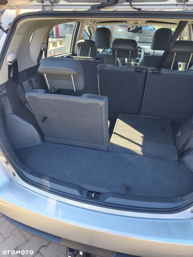 Toyota Verso - 7