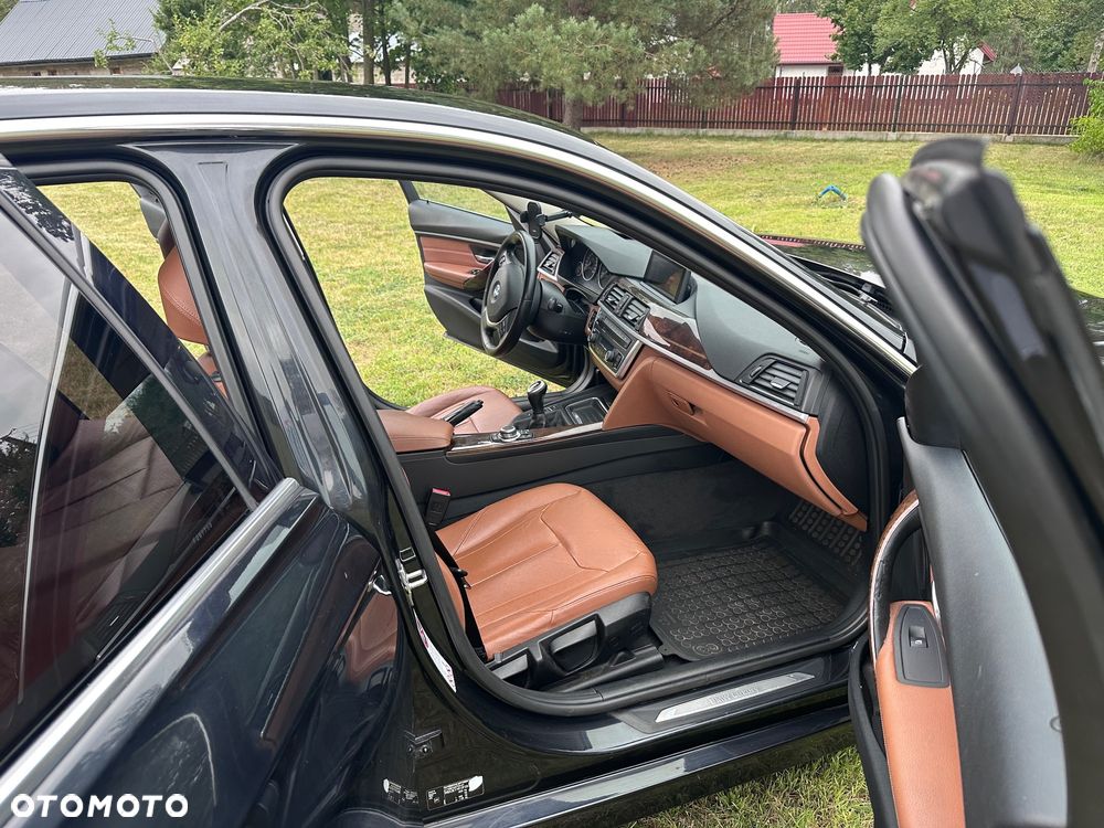 BMW Seria 3 320d Efficient Dynamic Edition Luxury Line - 24