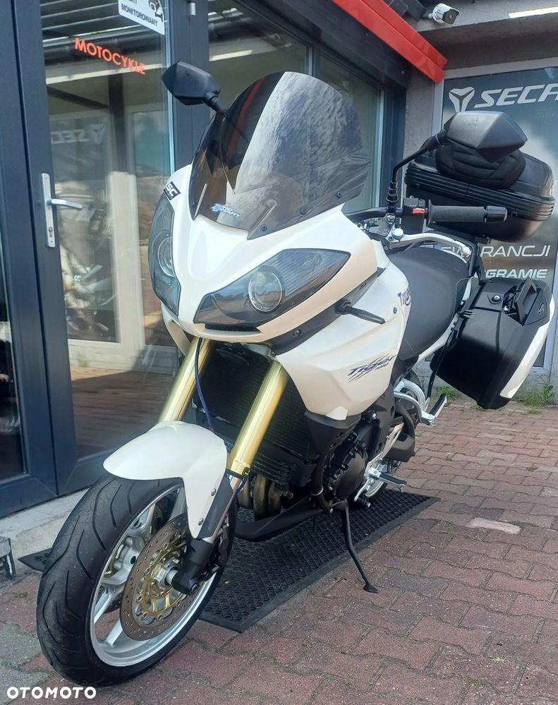 Triumph Tiger - 2