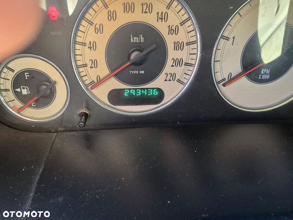 Chrysler Grand Voyager - 10