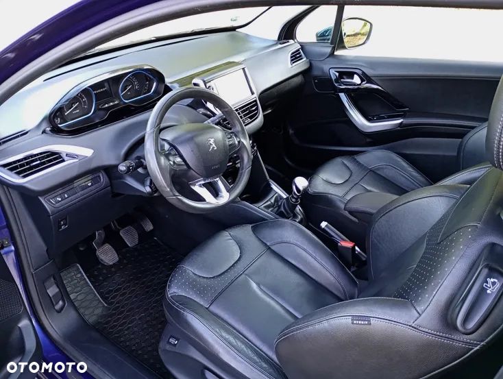 Peugeot 208 155 THP Allure - 17