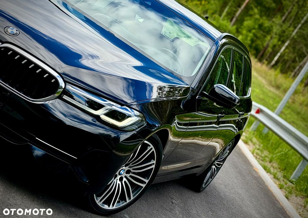 BMW Seria 5 530d xDrive - 8