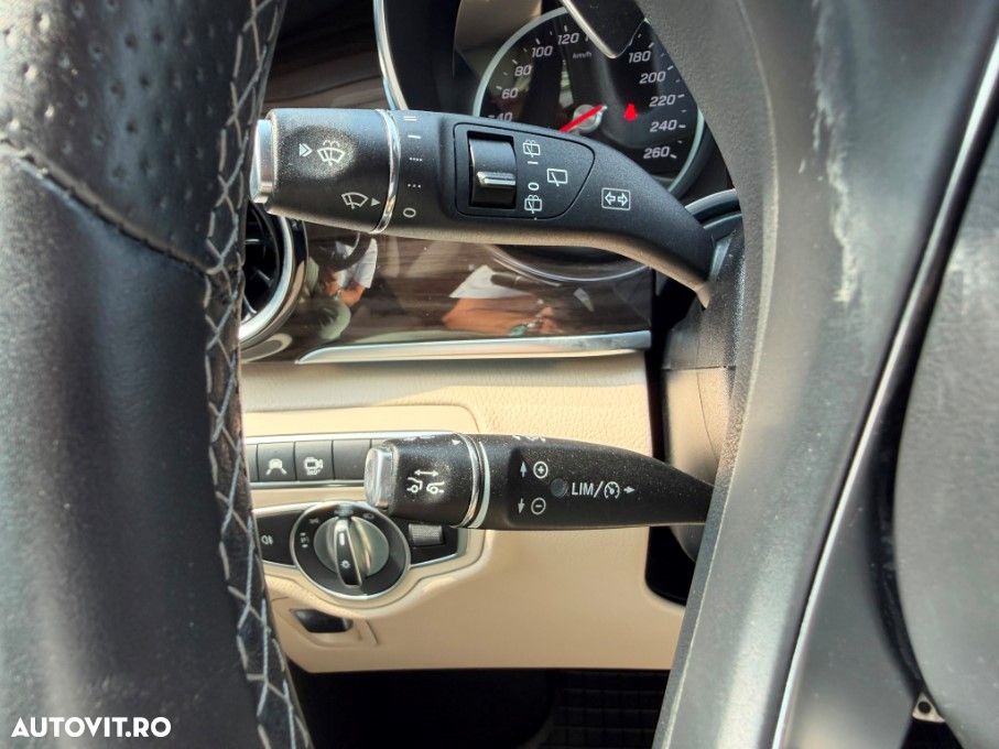 Mercedes-Benz V 300 d Extralang 9G-TRONIC Exclusive - 26
