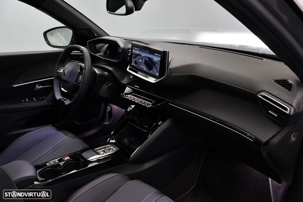 Peugeot e-2008 54 kWh GT - 21