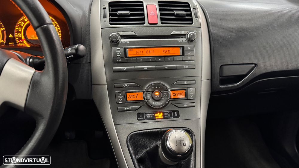 Toyota Auris 1.4 D-4D AC - 21