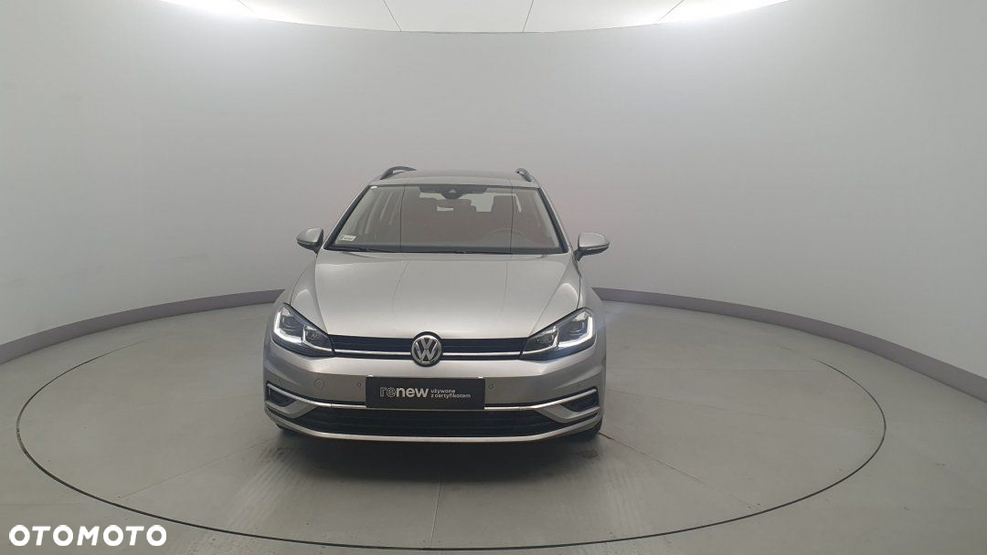 Volkswagen Golf - 2