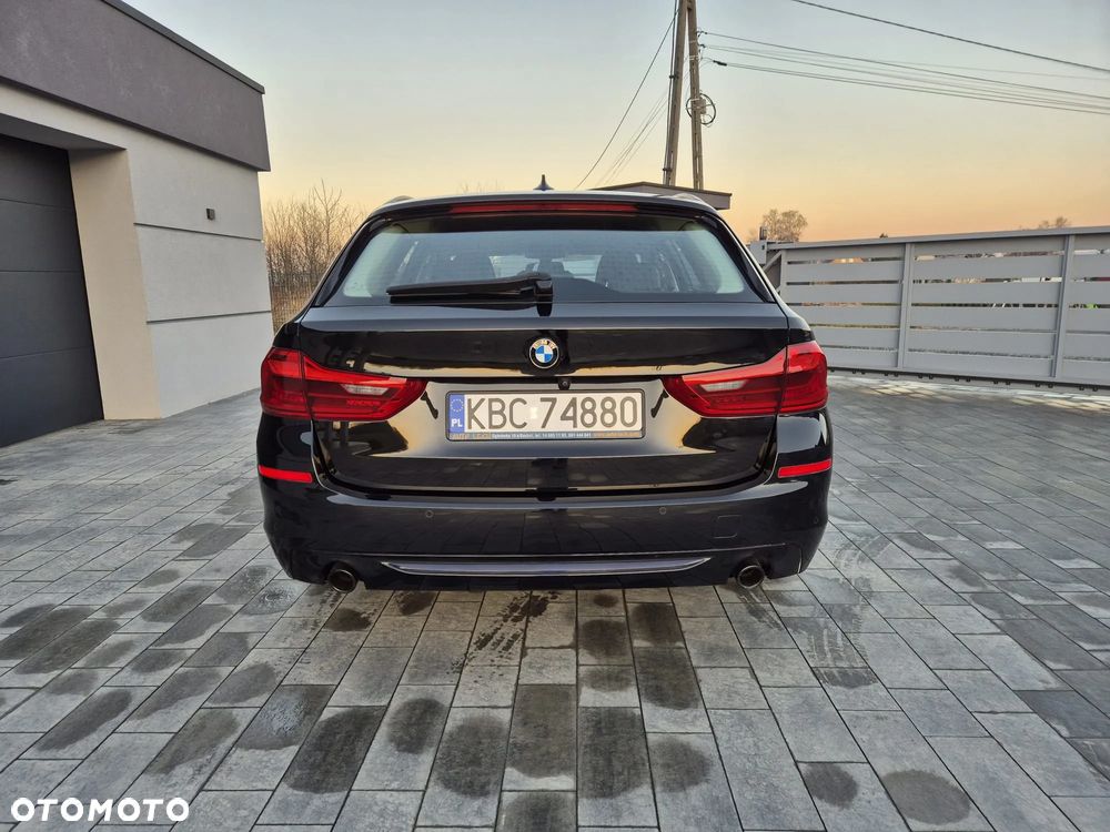 BMW Seria 5 520d xDrive Sport Line - 4