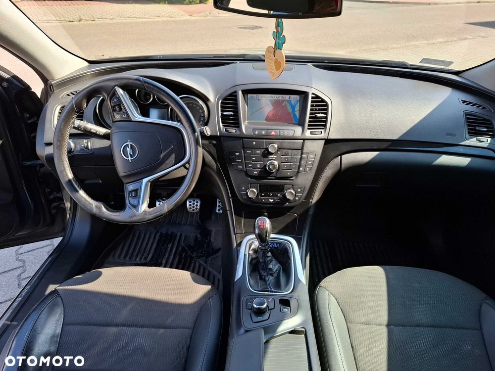 Opel Insignia - 8