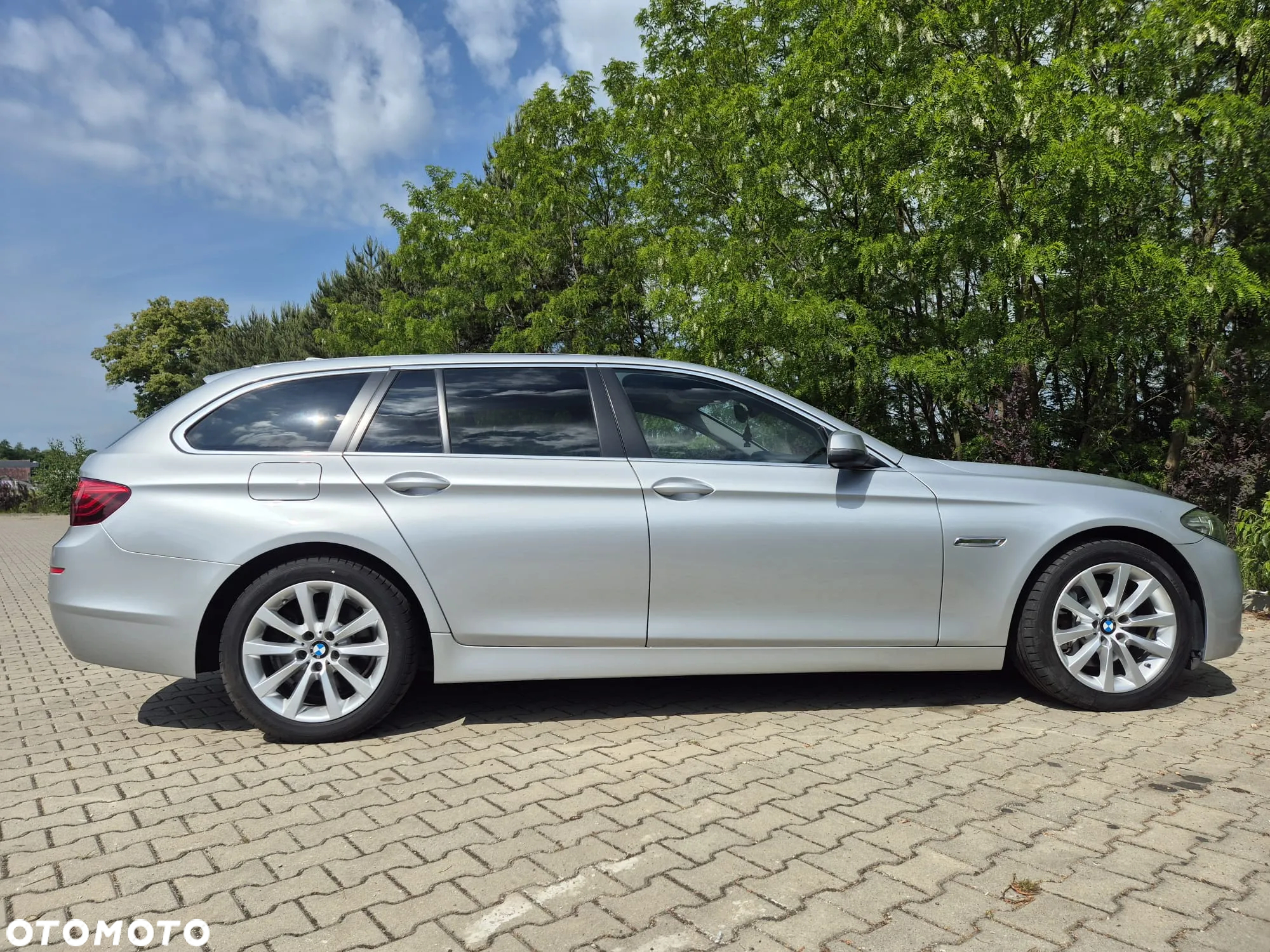 BMW Seria 5 525d xDrive Touring - 5