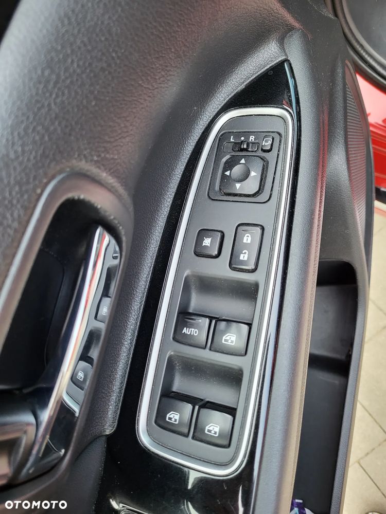Mitsubishi Outlander 2.0 Instyle Navi CVT - 16
