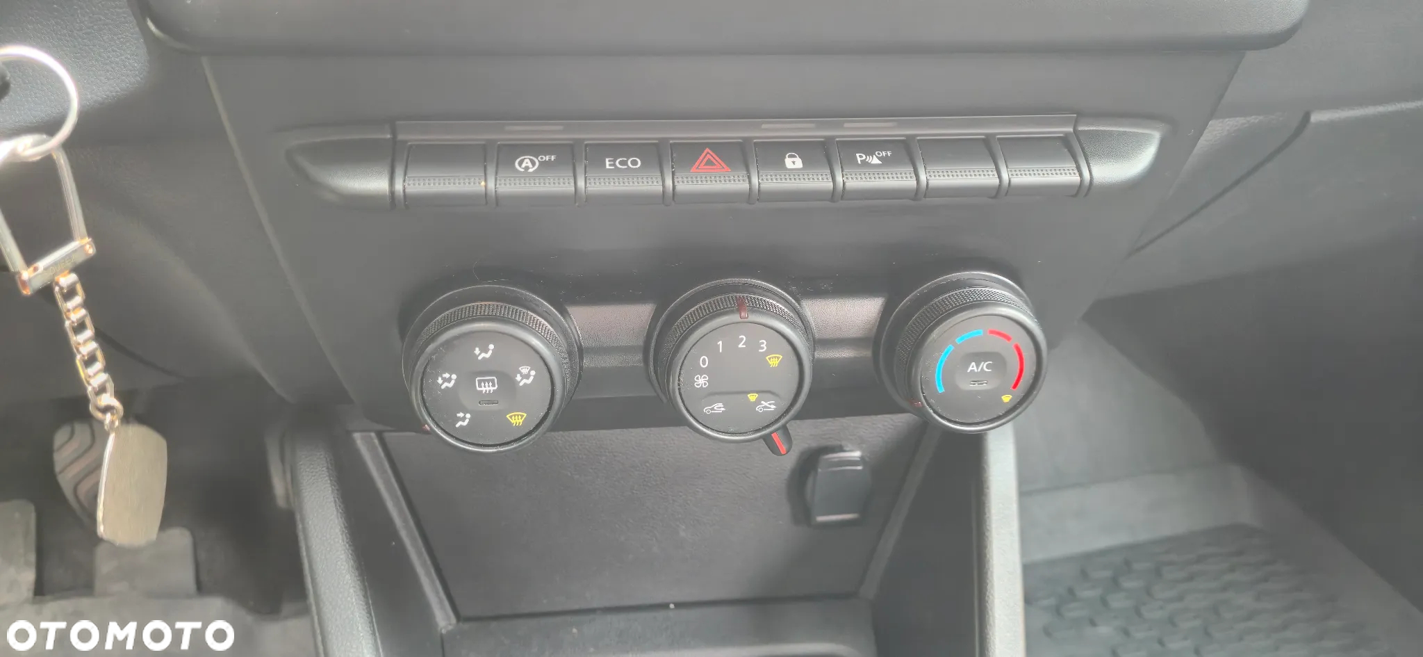 Dacia Duster 1.0 TCe Essential - 16