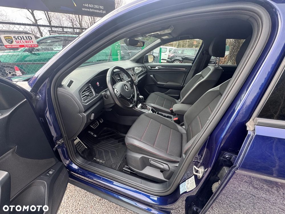 Volkswagen T-Roc - 8