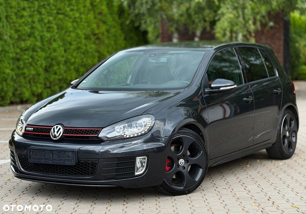 Volkswagen Golf 2.0 GTI - 1