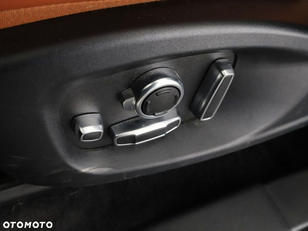 Jaguar E-Pace D150 AWD - 38