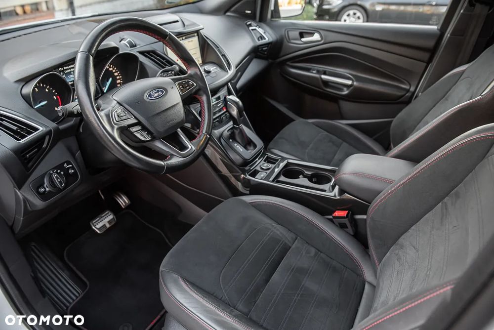 Ford Kuga 2.0 TDCi AWD ST-Line - 15